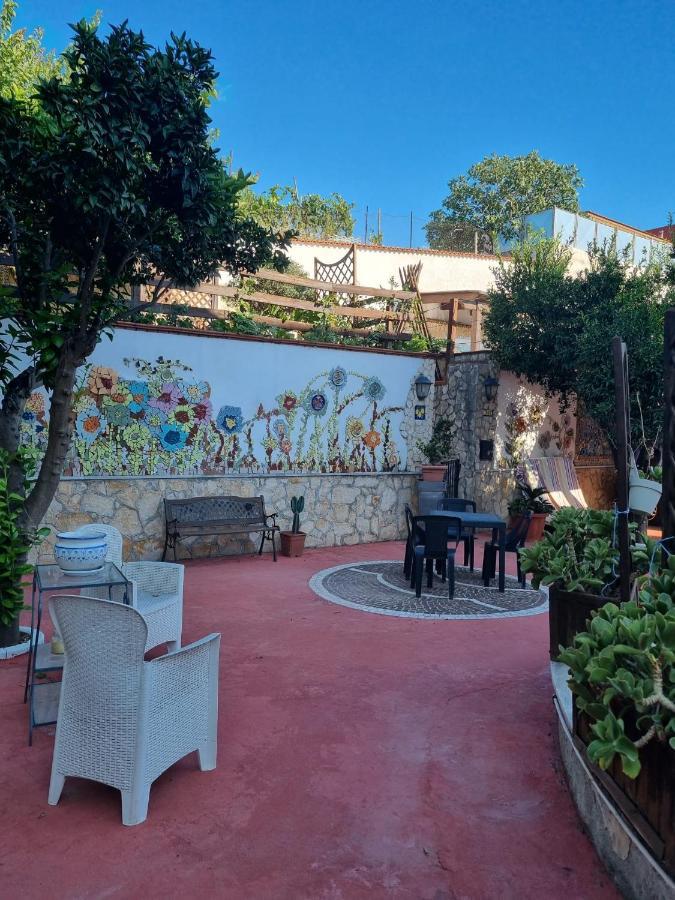 Tabor 1 casa vacanza in villa Napoli Esterno foto
