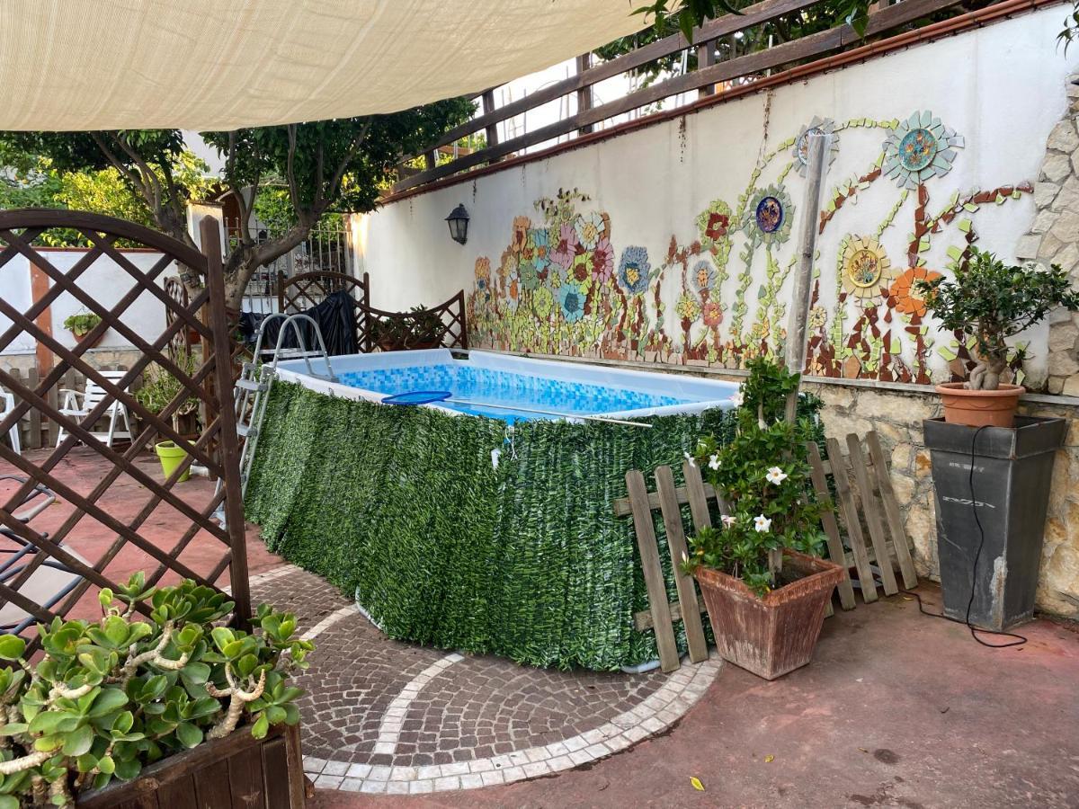 Tabor 1 casa vacanza in villa Napoli Esterno foto