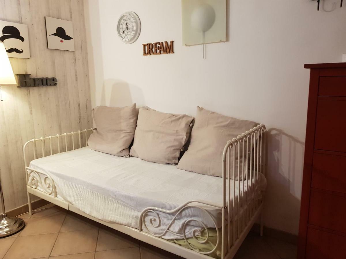 Tabor 1 casa vacanza in villa Napoli Esterno foto